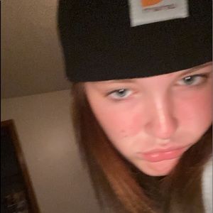 Meet your Posher, Danica